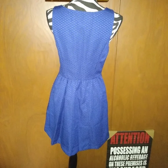 Kensie Cobalt Blue and White Sweetheart Neck Line Midi Dress - Picture 8 of 16